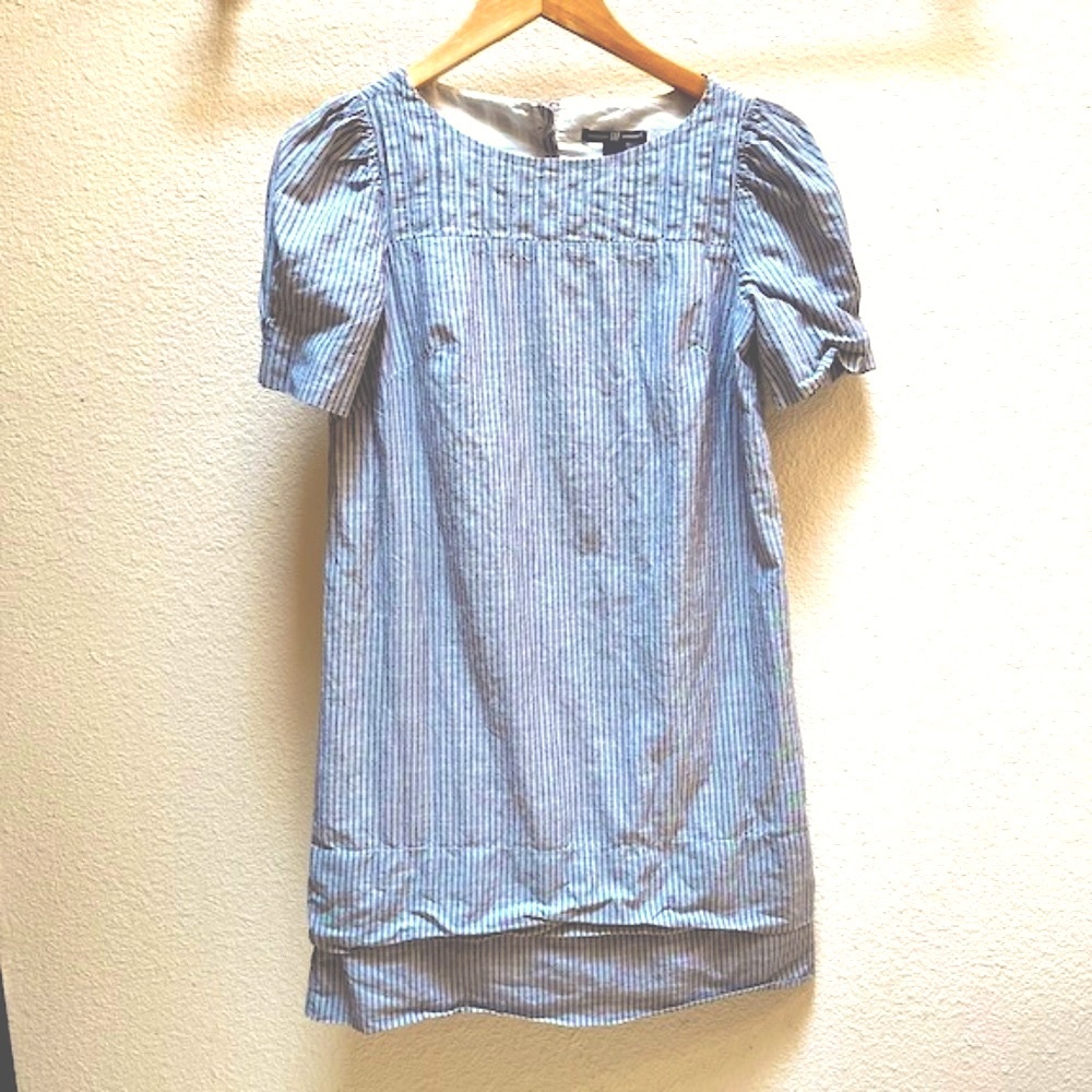 Gap Pinstriped Lined Dress. Short Sleeved. Small. Cotton. Neckline Pleated. EUC